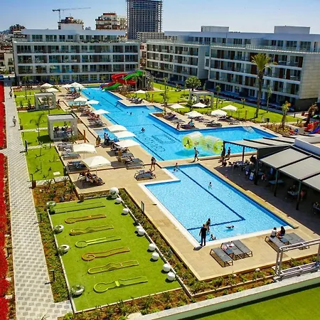 Charming Flat Close To The Beach With Shared Pool Appartement